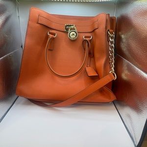 Michael Kors Handbag only used twice